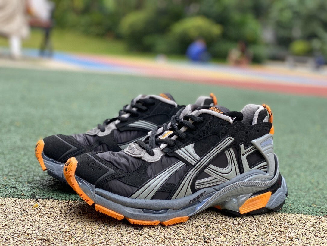 BALENCIAGA RUNNER