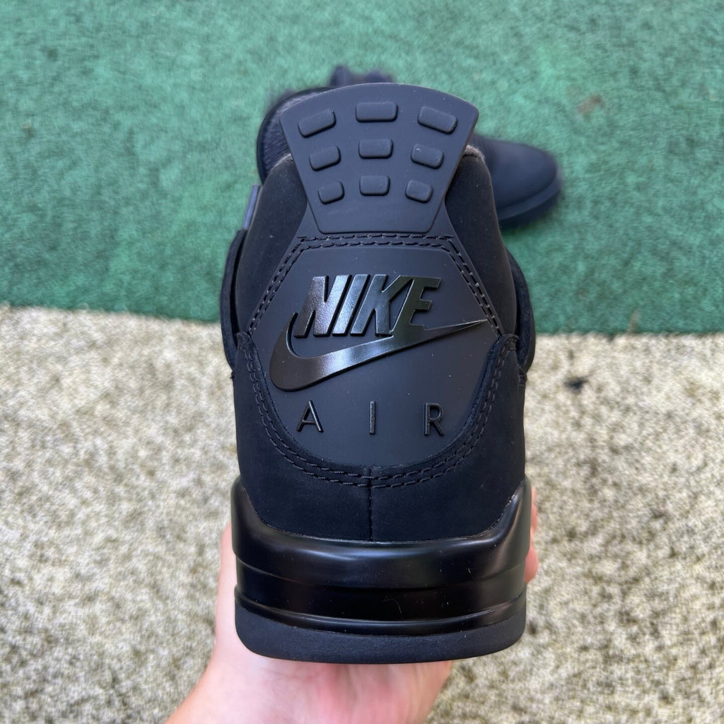 Air Jordan 4 Retro ‘Black Cat’ 2025
