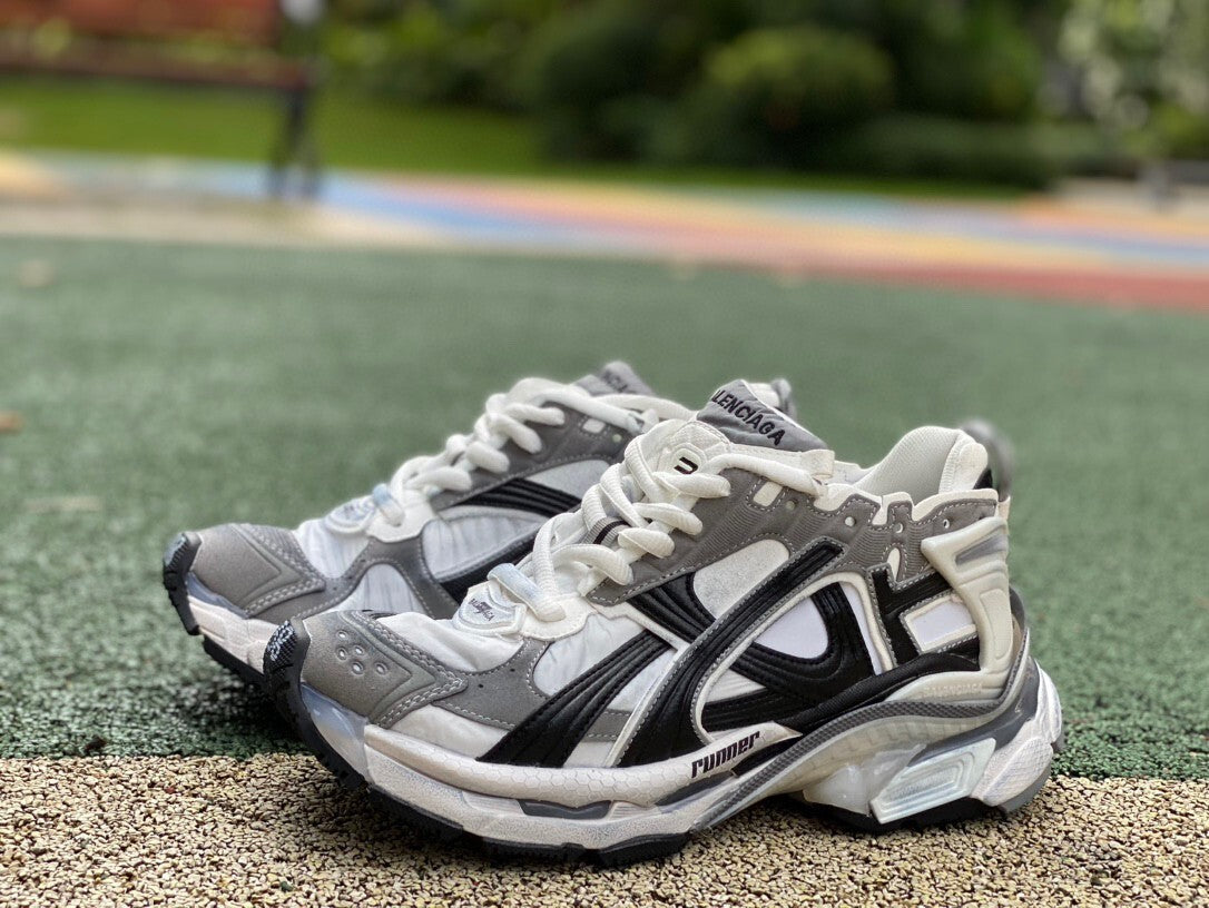 BALENCIAGA RUNNER