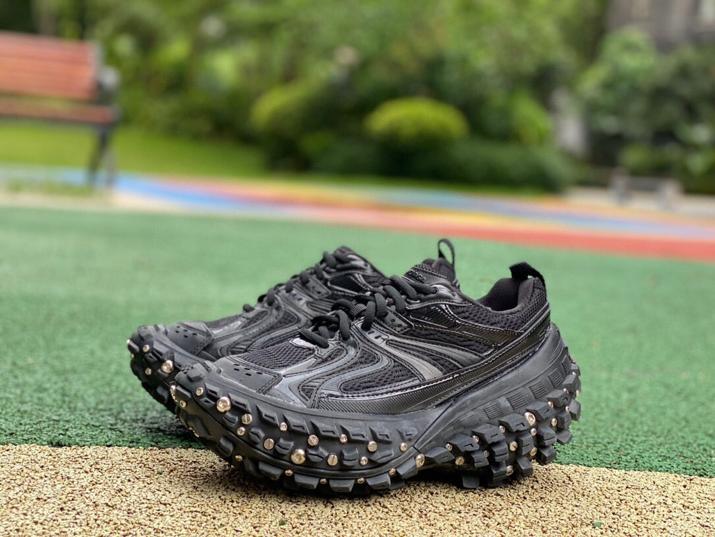 BALENCIAGA DEFENDER ‘BLACK’