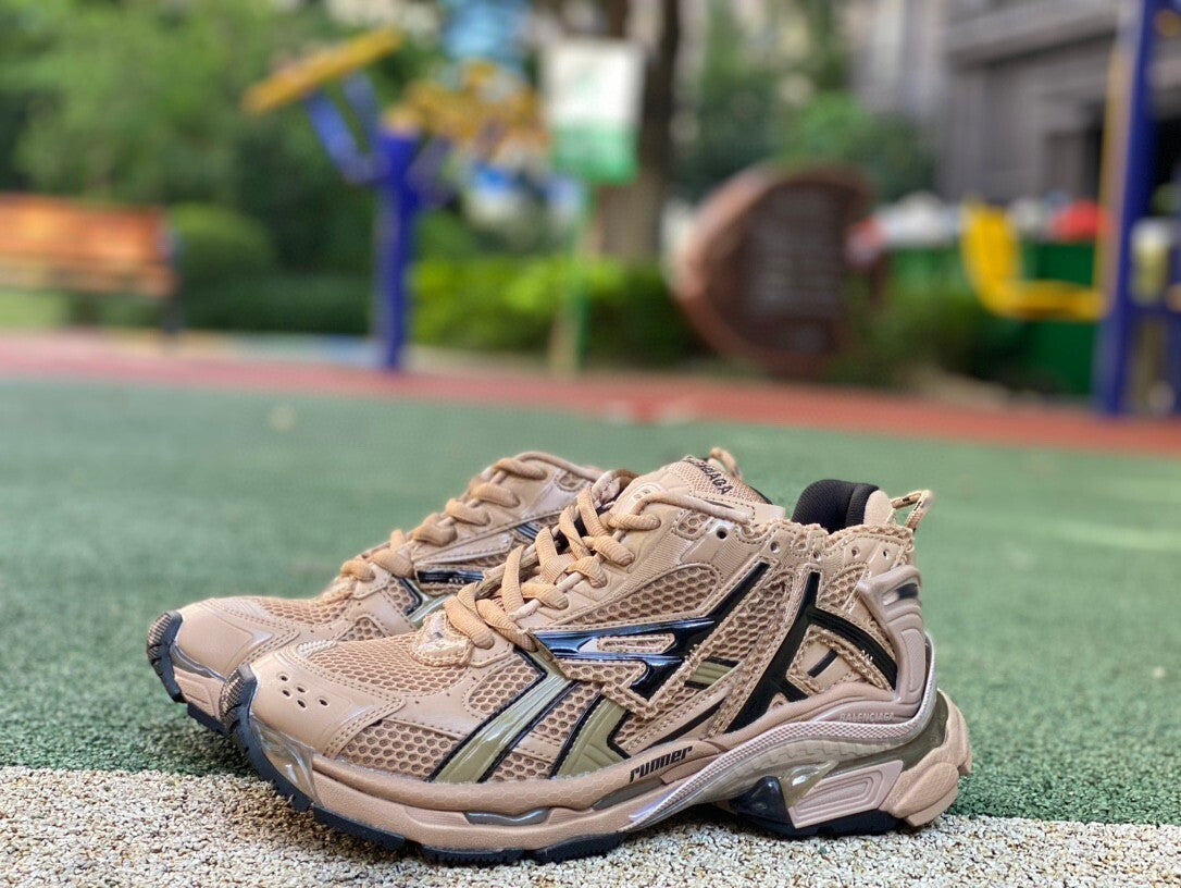 BALENCIAGA RUNNER