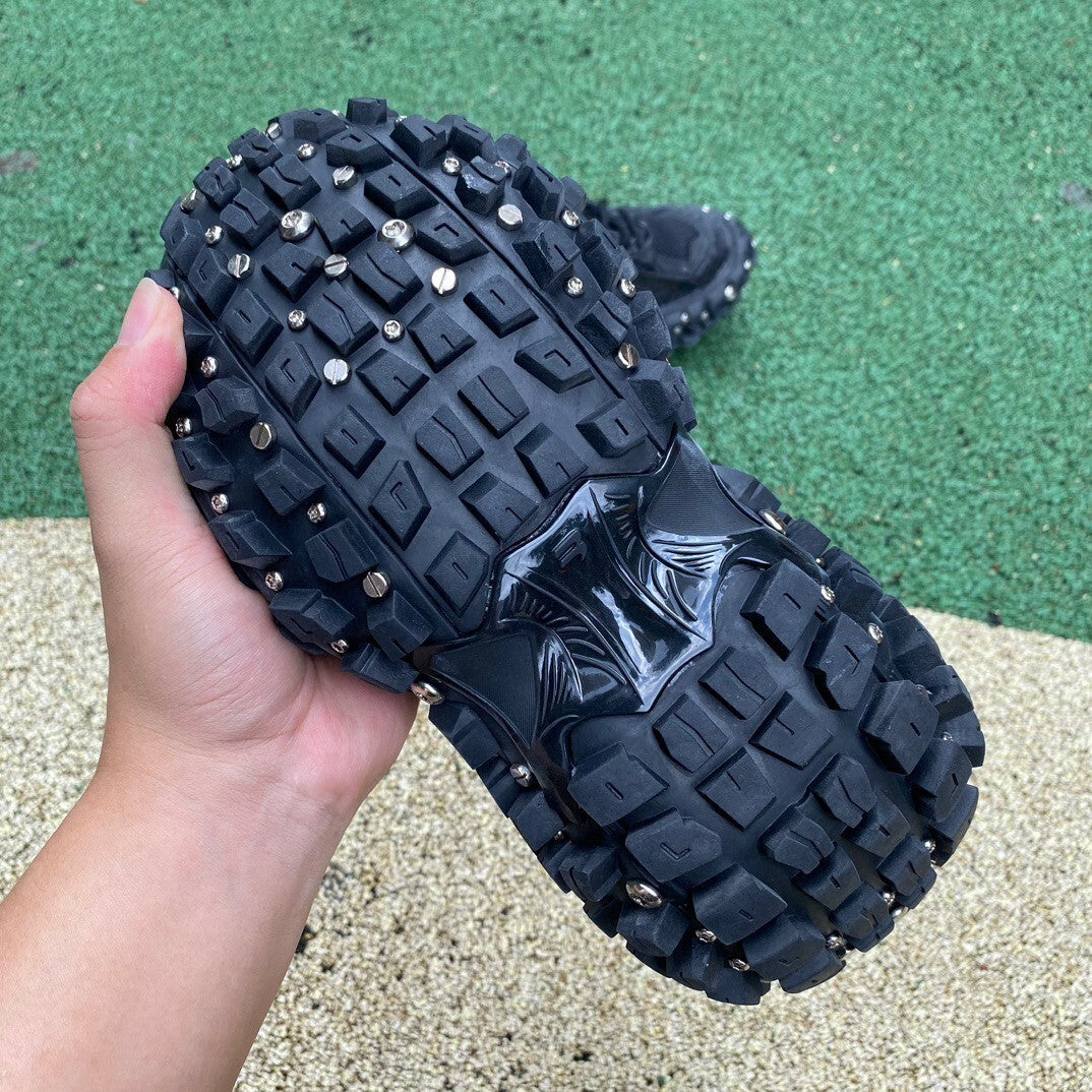 BALENCIAGA DEFENDER ‘BLACK’