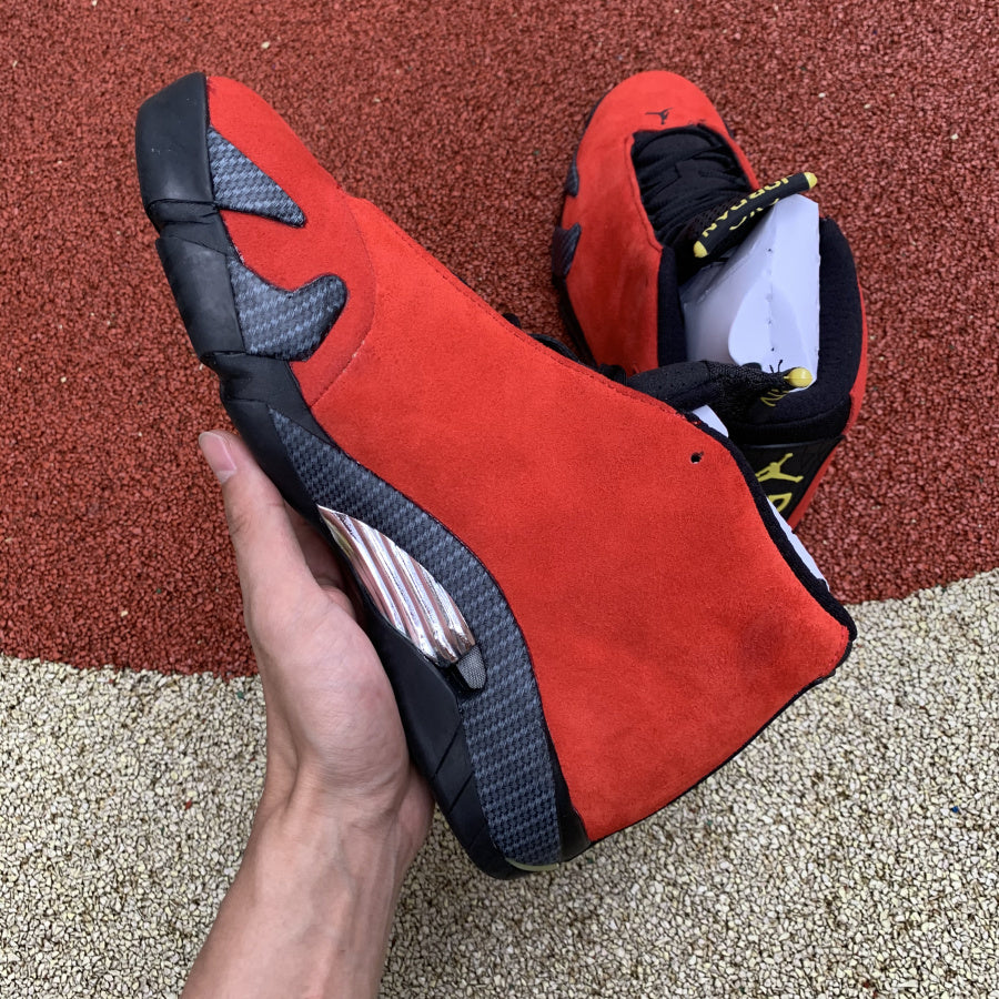 JORDAN 14 ‘FERRARI’