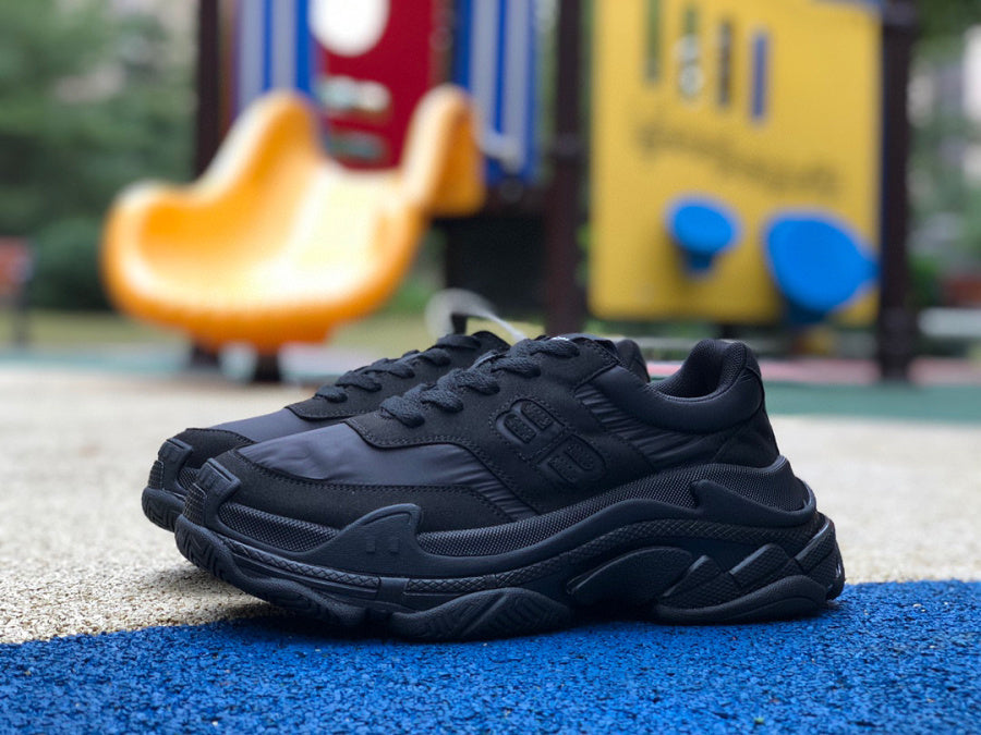 BALENCIAGA TRIPLE S ‘BLACK