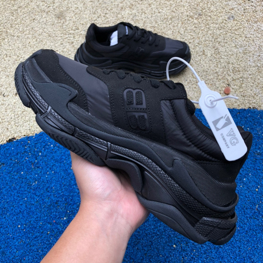 BALENCIAGA TRIPLE S ‘BLACK