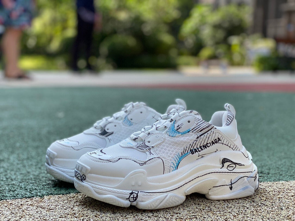 BALENCIAGA TRIPLE S