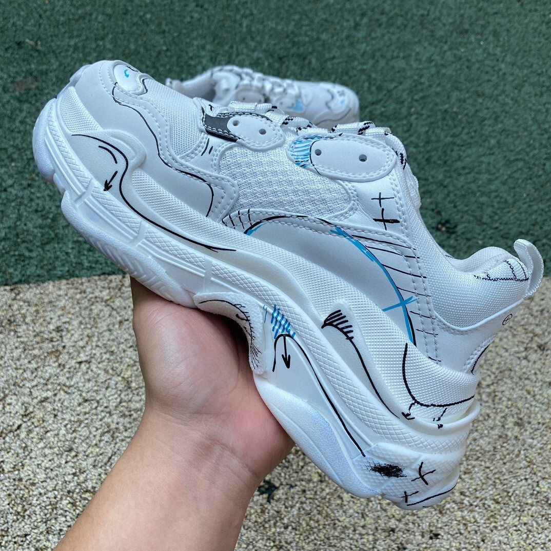 BALENCIAGA TRIPLE S