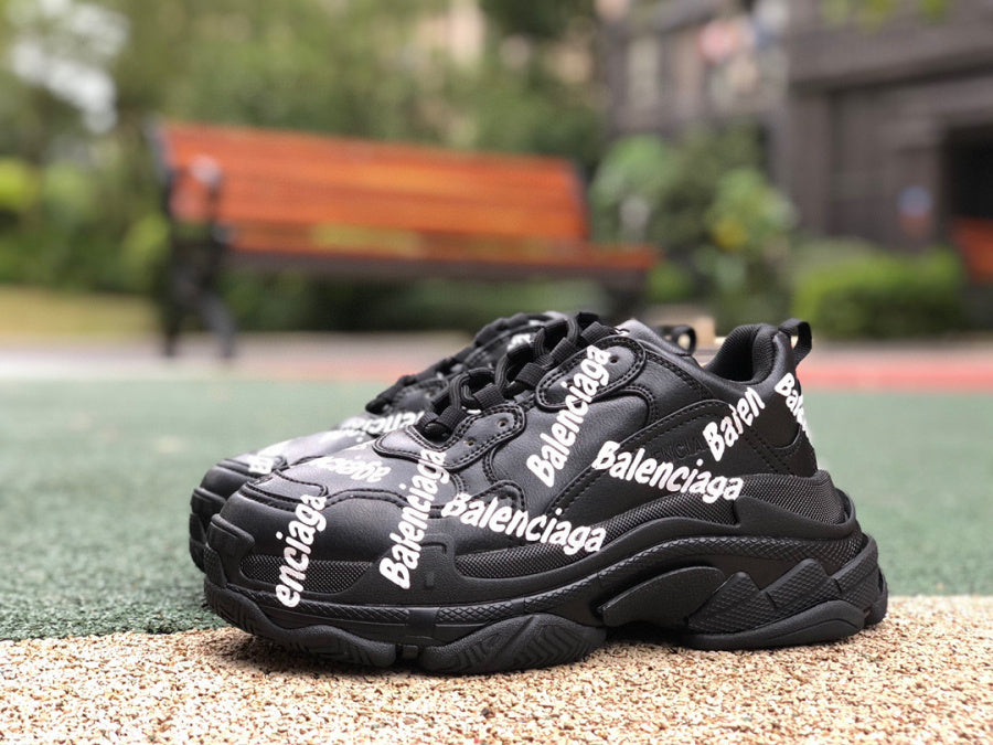 BALENCIAGA TRIPLE S
