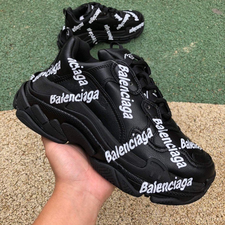 BALENCIAGA TRIPLE S