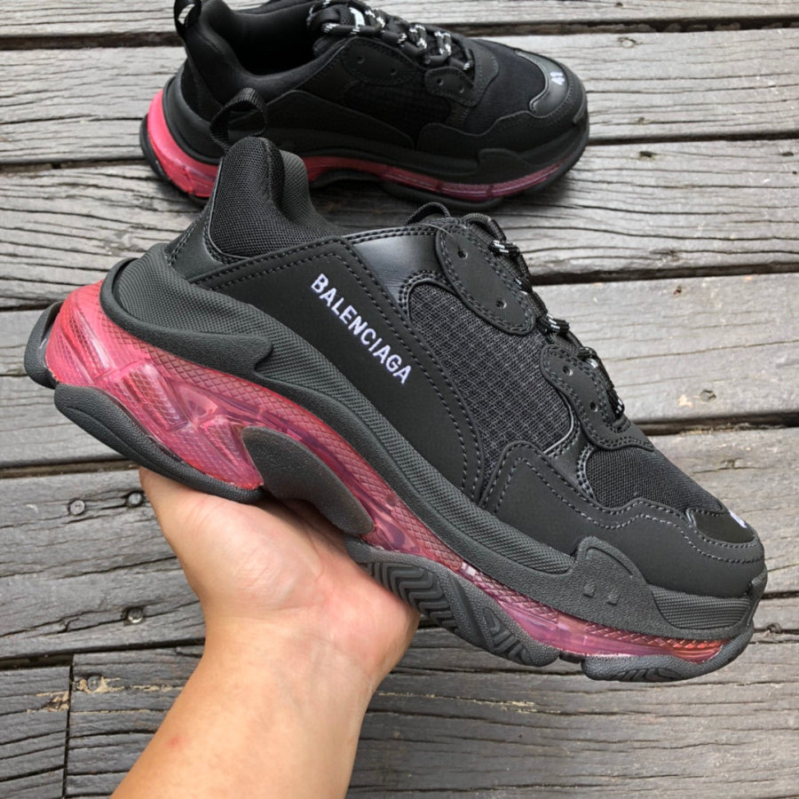 BALENCIAGA TRIPLE S